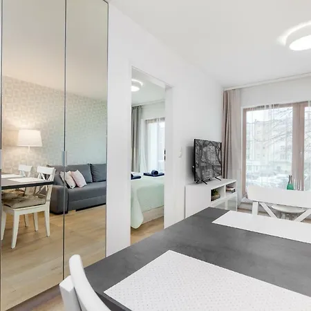 Apartment Black&white - Batory Five