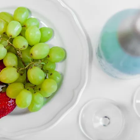 Black&white - Batory Five