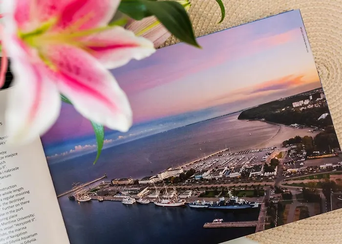 Black&white - Batory Five Apartament Gdynia